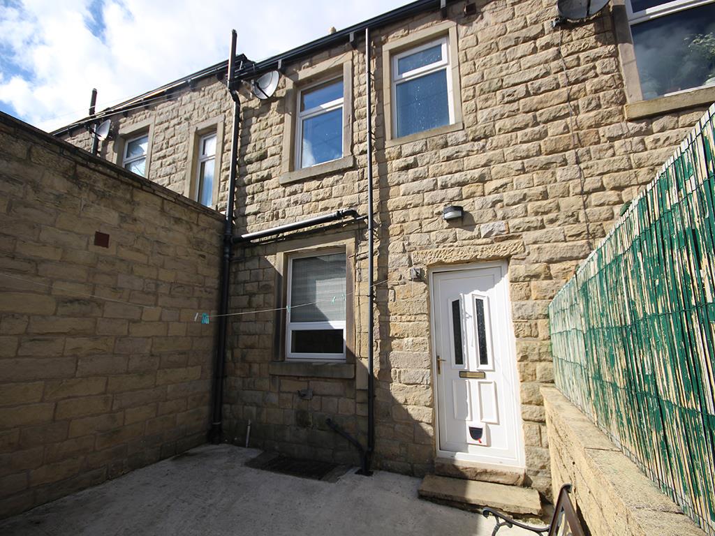 3 bedroom terraced house Let Agreed in Barnoldswick - 2016-03-30 13.29.33.jpg